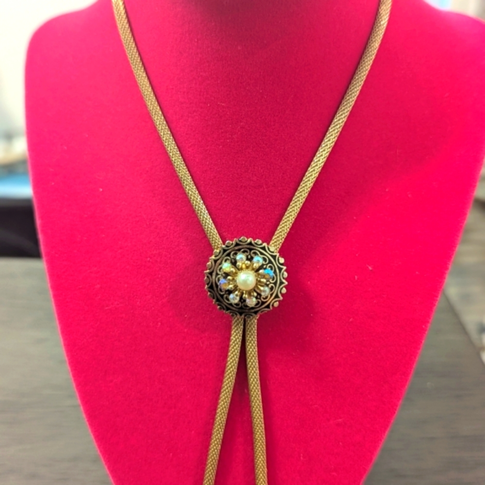 Vintage Damascene Bolo Lariat With Pearl,  Aurora Borealis Faceted Crystals - Picture 7 of 9